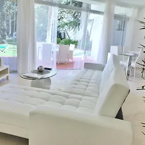 Apartment Vivaldi Boutique Jardines Del Mar, Marbella